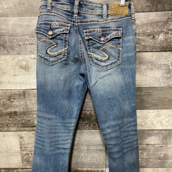 Womens 31/31 SILVER Jeans Suki Mid Slim Boot EUC - Picture 2 of 6